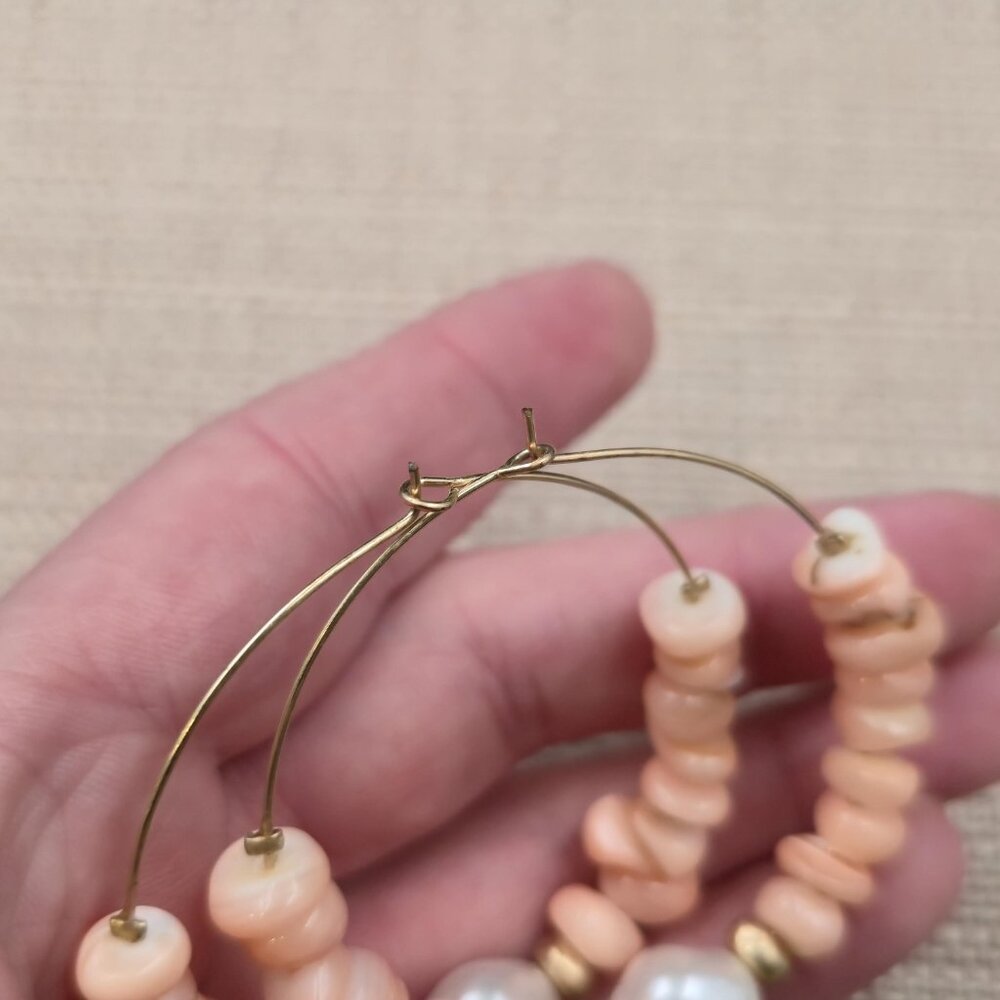 Gold Plated Peach Shell And Faux Pearl Large Hoop Earrings B970 - Picture 4 of 6